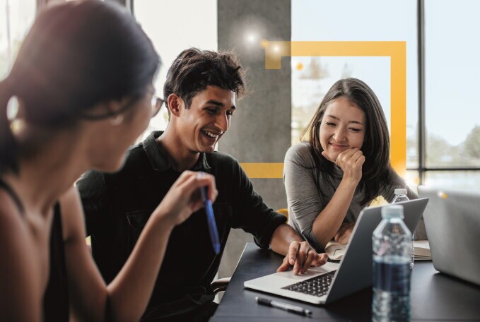 Duales Studium mit Ausbildung | Bachelor of Arts (m/w/d) - Start 2027, 1. Bild